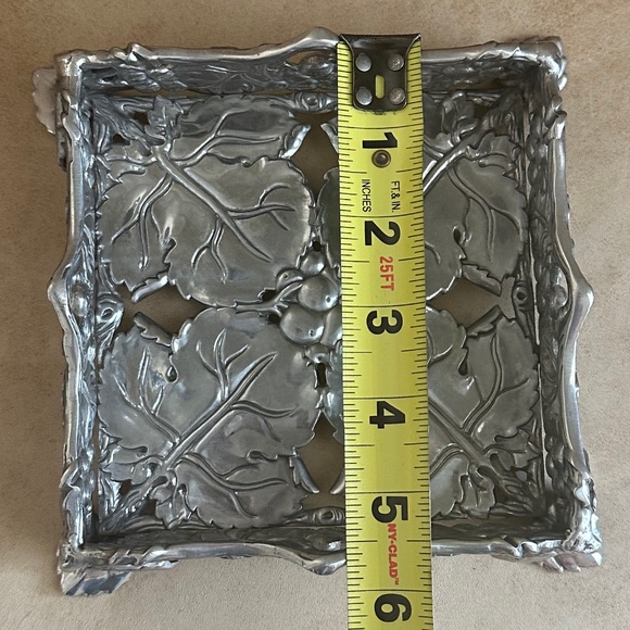 Arthur Court Tuscan Grapevine Cocktail Footed Napkin Box with Beverage Napkins - Picture 8 of 10